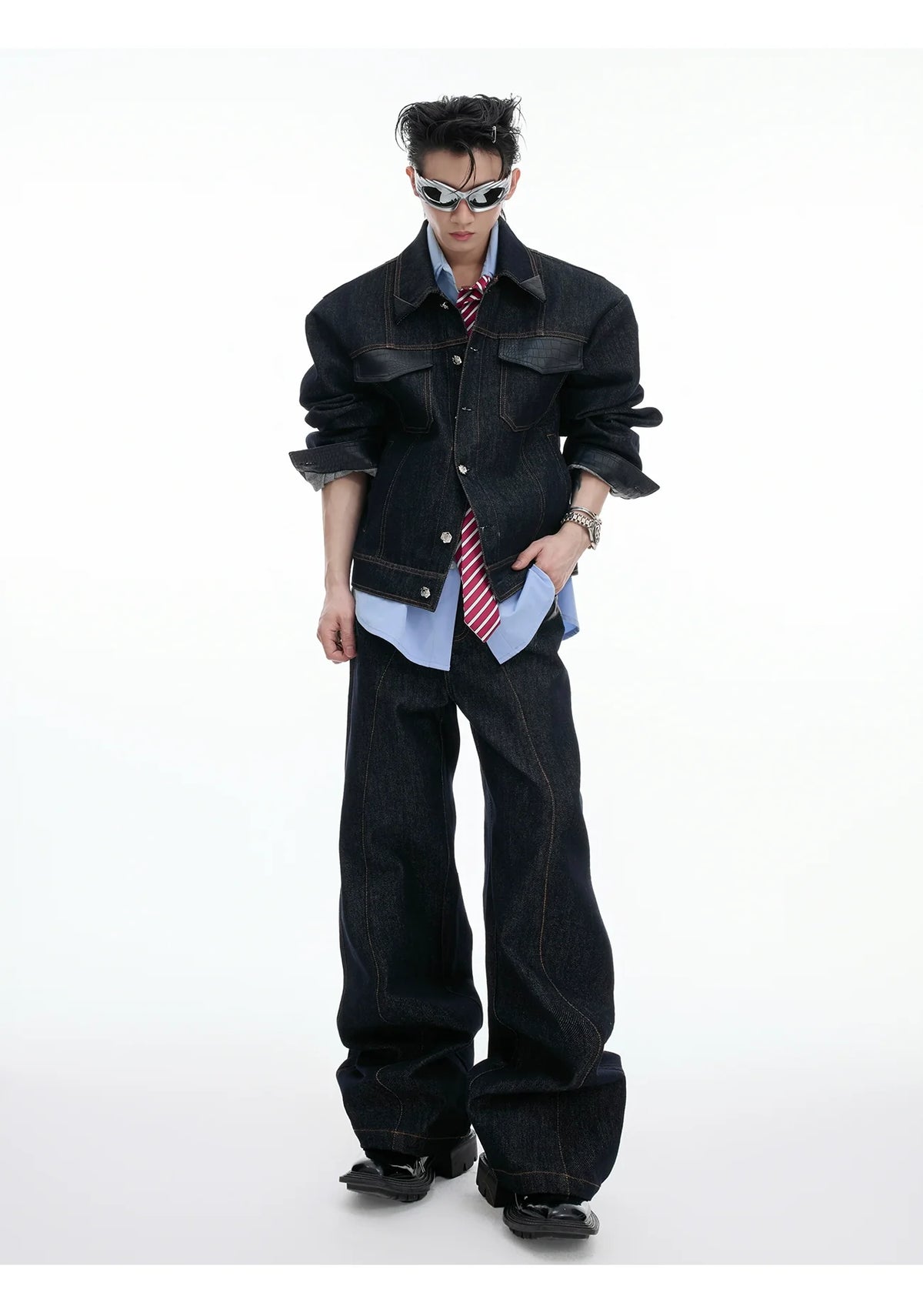 Oversized Dark Denim Jacket and Wide-Leg Jeans Setup