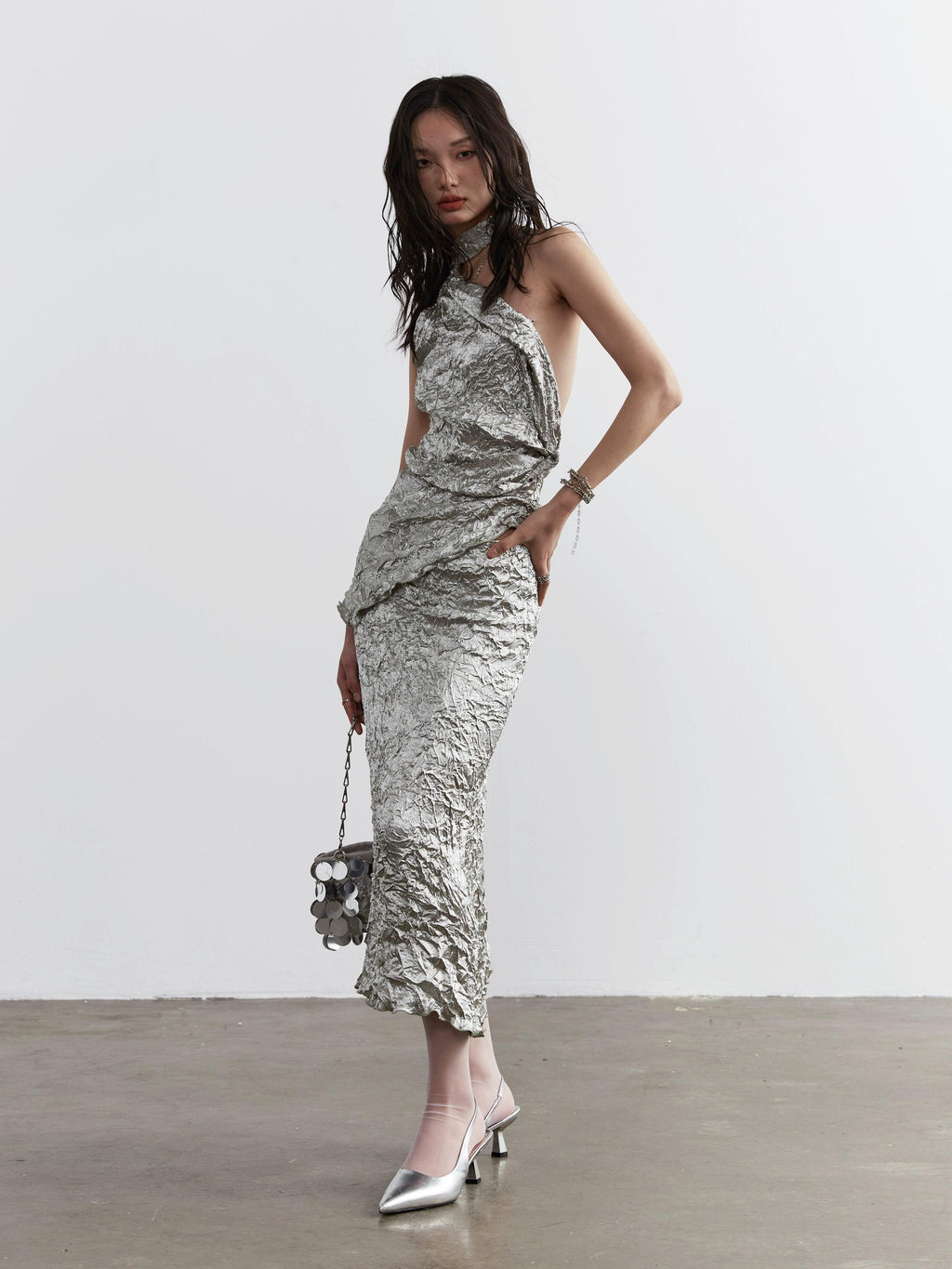 Metallic Crinkle One-Shoulder Maxi Dress - Women'S Silver Textured Evening Gown With Asymmetric Strap