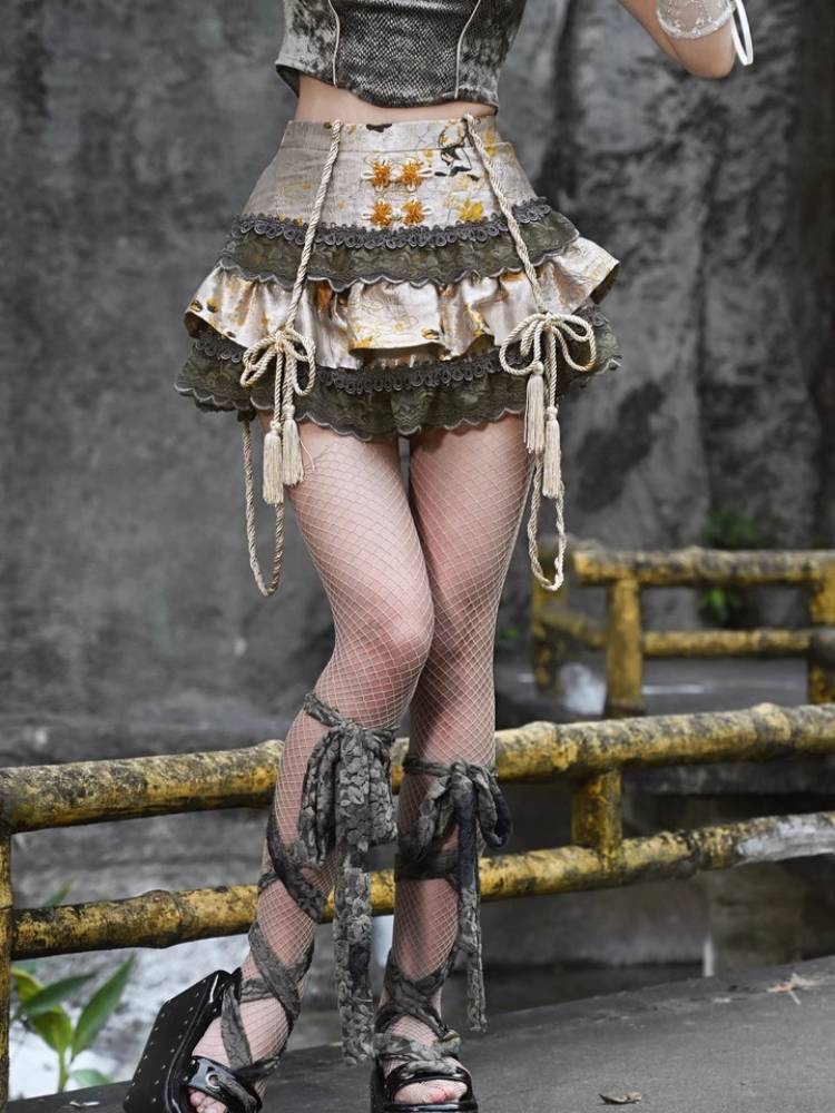 BLOOD SUPPLY Floral Lace Rope-Detail Lolita Mini Skirt