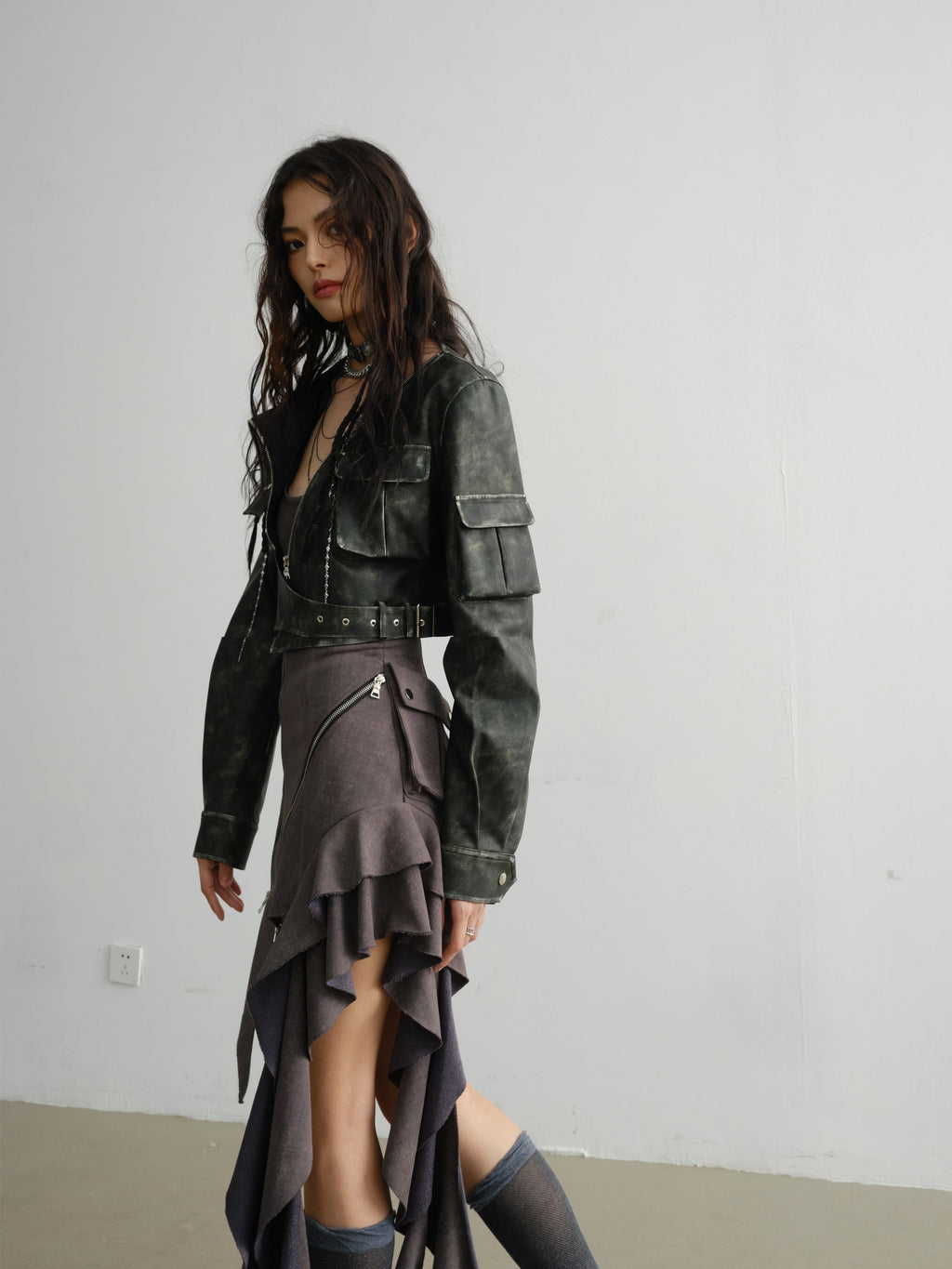 Elegant Ruffled Suspender Dress With Unique Zipper Detail