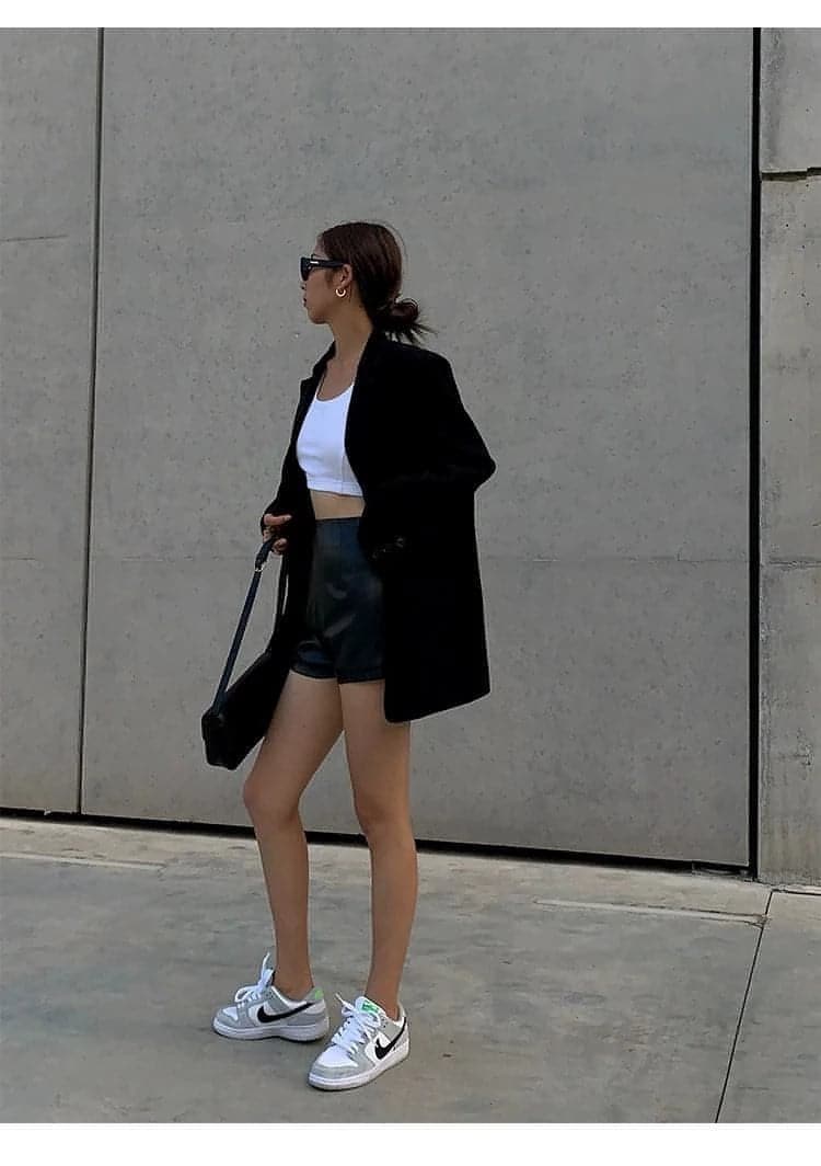 Neva Hu Black Oversized Korean-Style Blazer