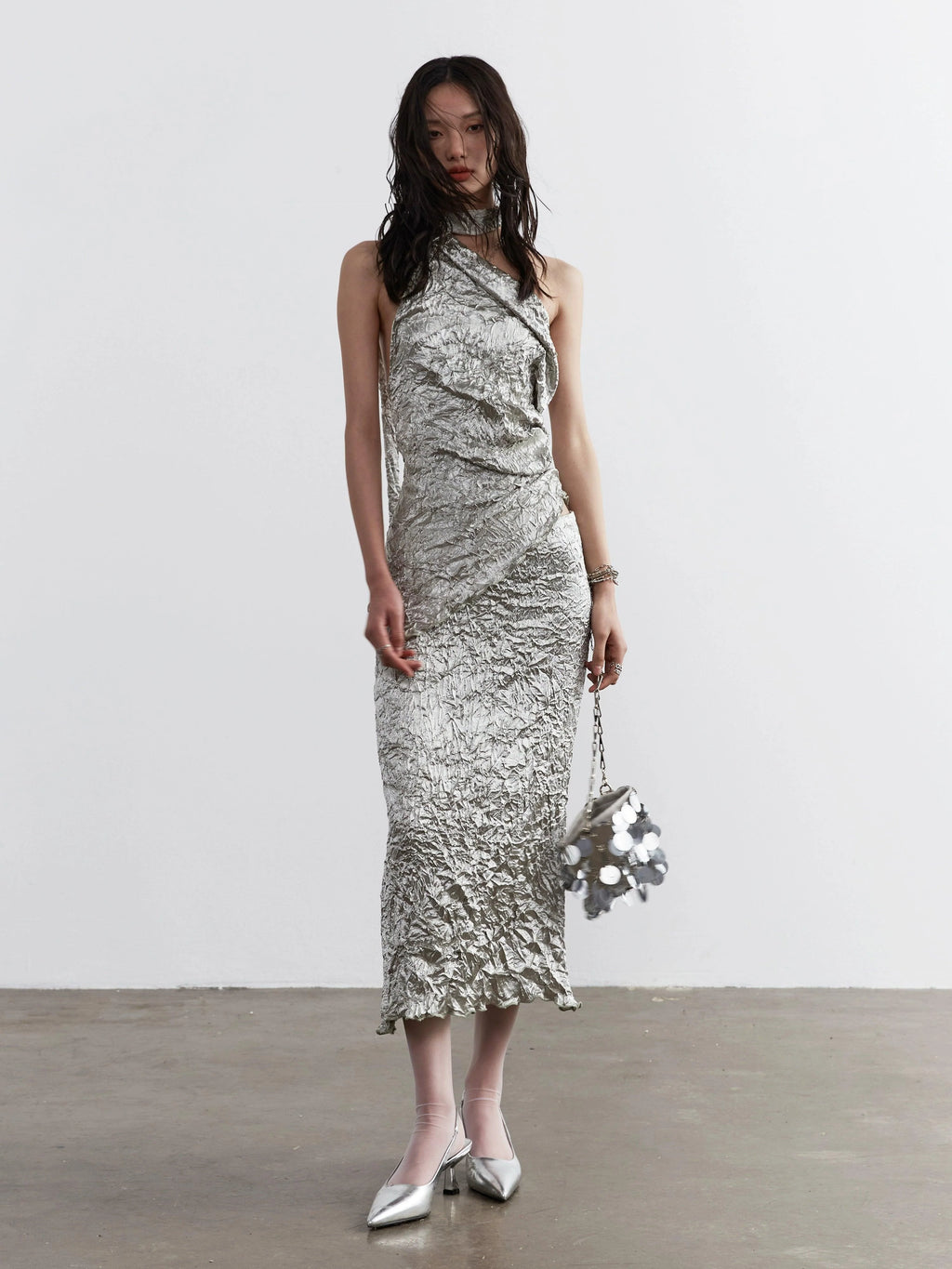 Metallic Crinkle One-Shoulder Maxi Dress - Women'S Silver Textured Evening Gown With Asymmetric Strap