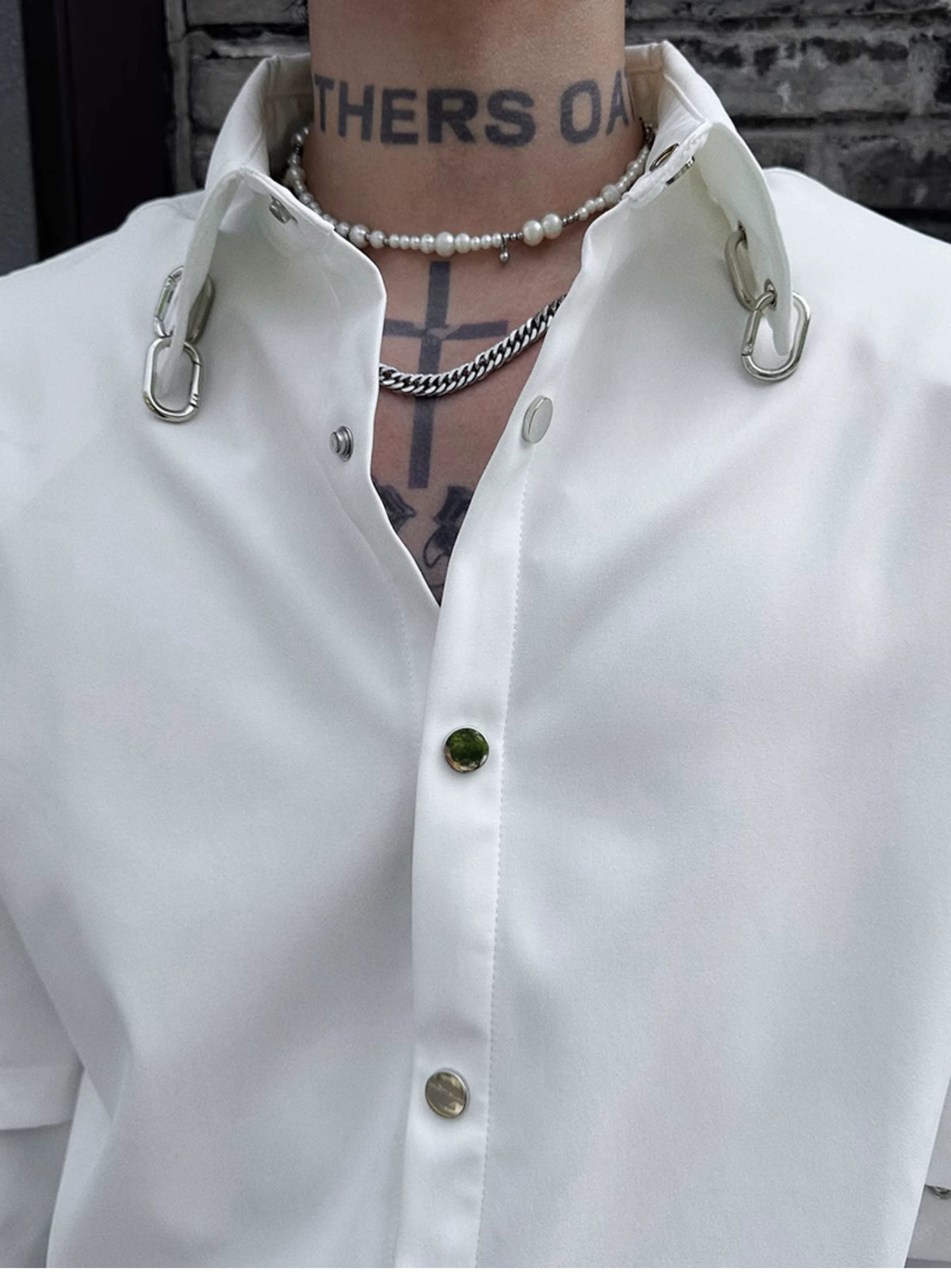 Detachable Sleeve Shirt
