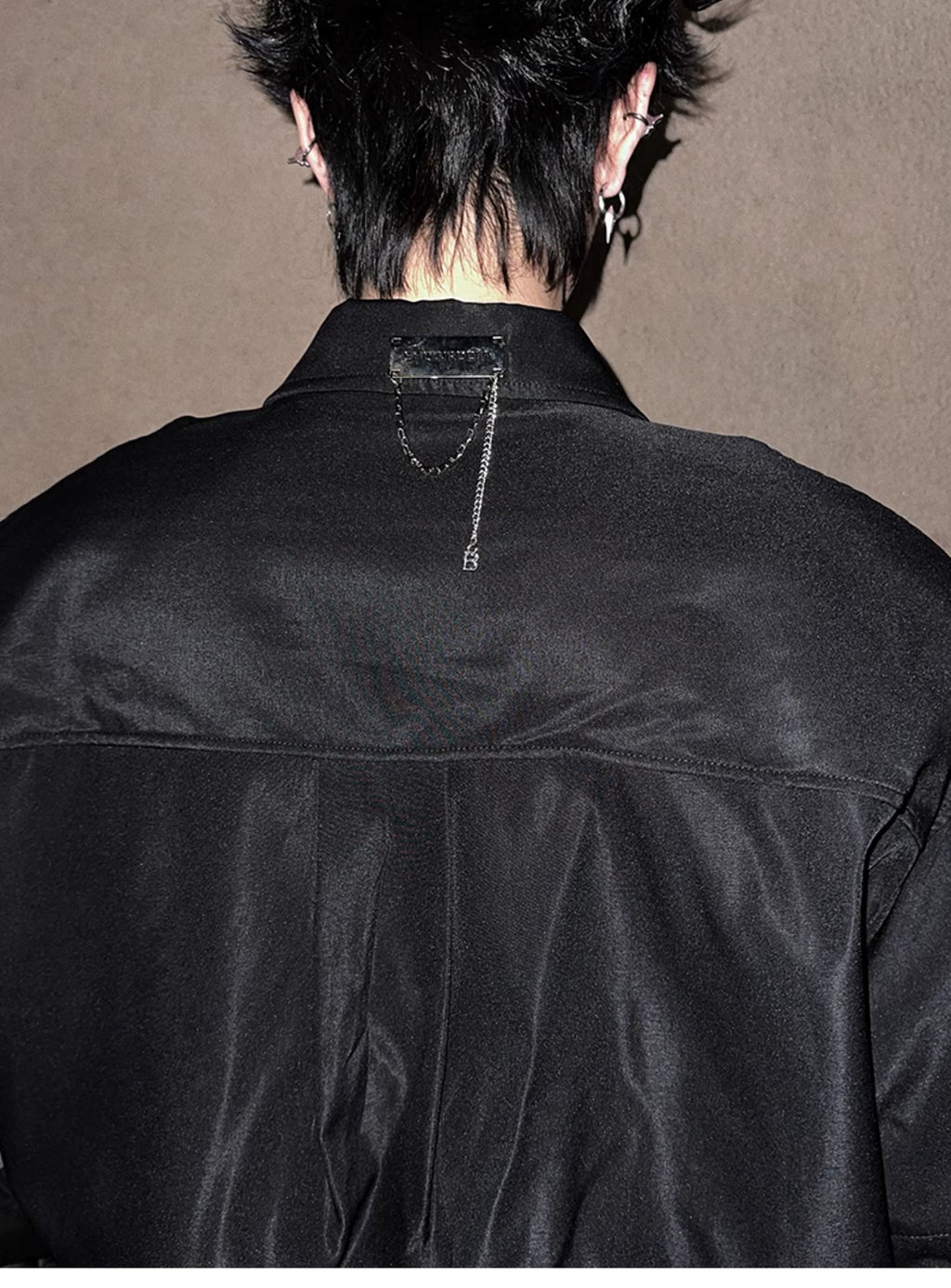 Detachable Sleeve Shirt