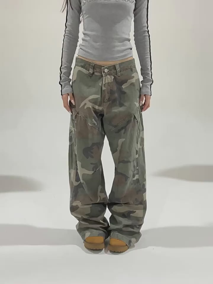 Baggy Camo Cotton Cargo Pants